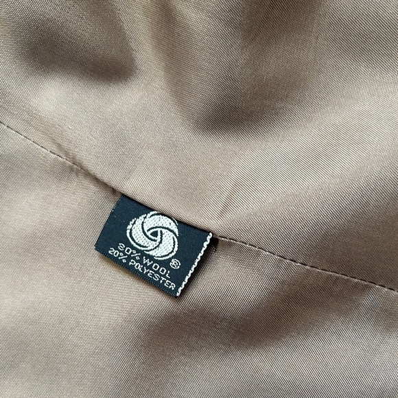 Unique Vintage Brown Blazer with Purple Trim - Picture 8 of 12